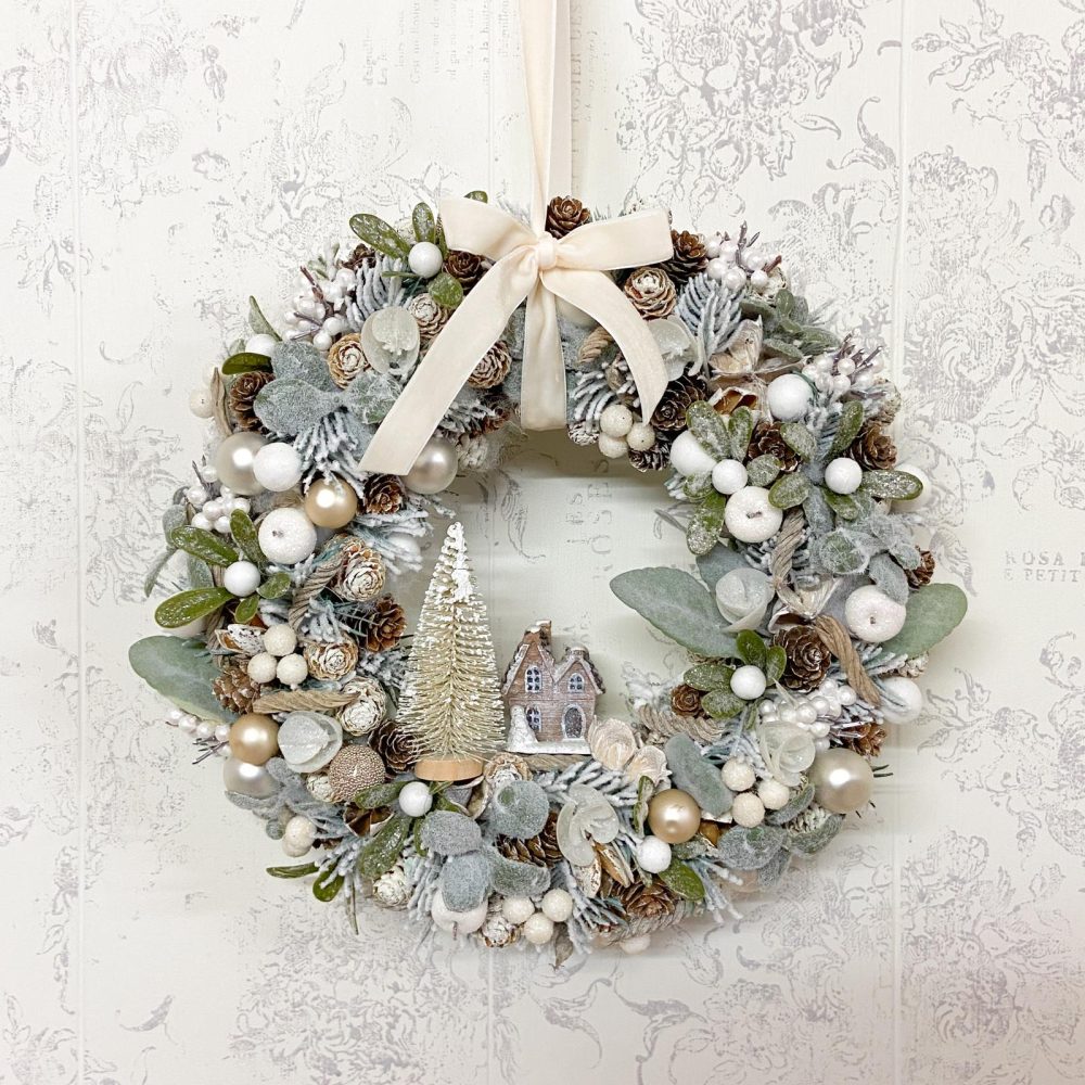 Coronita Craciun cu căsuța