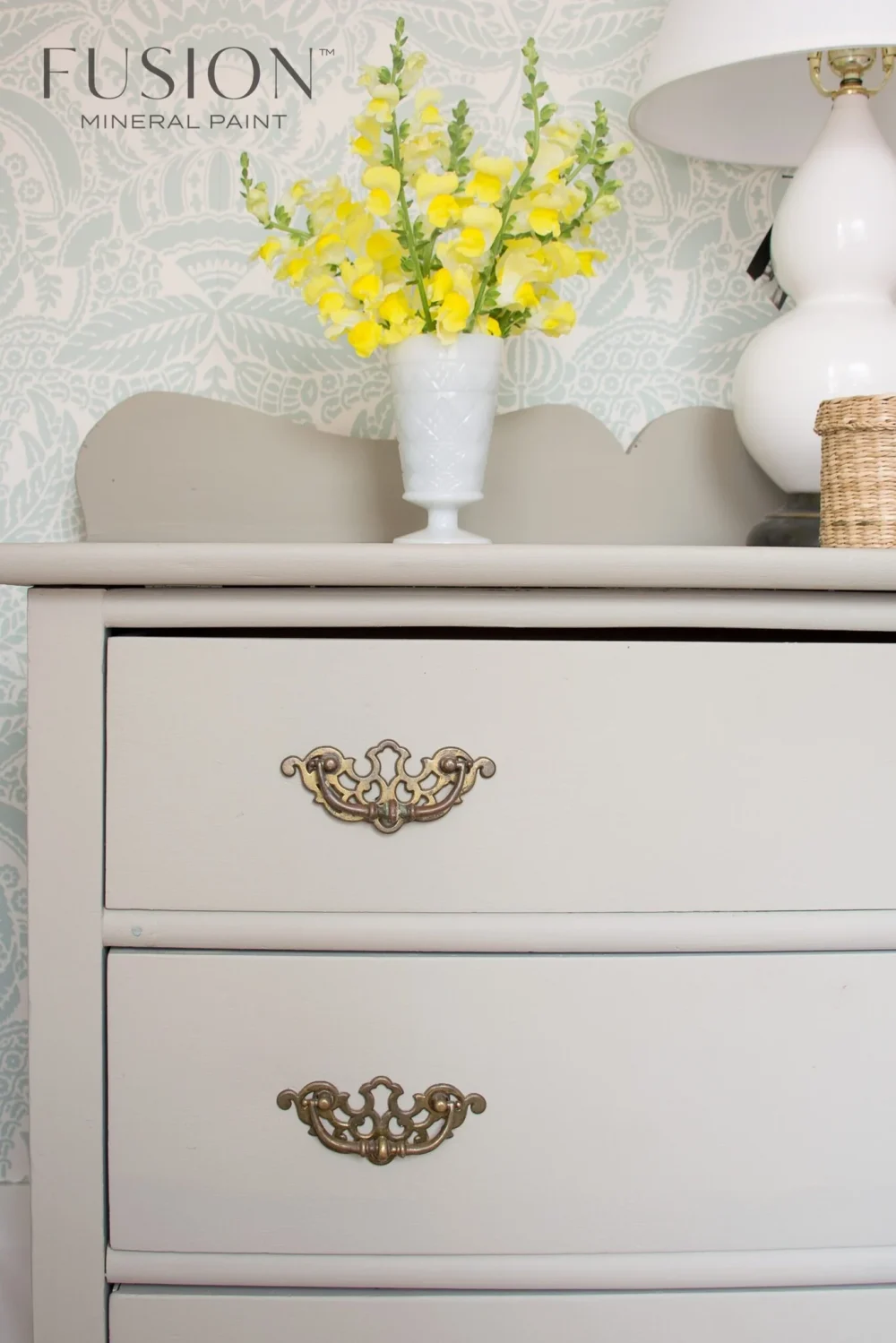 Fusion Mineral Paint - Linen vopsea mobila nuanță inului