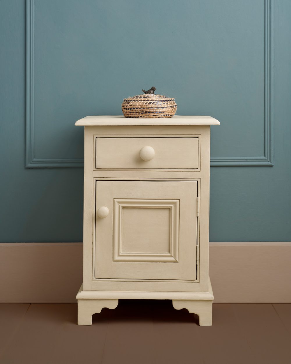 Annie Sloan chalk paint canvas vopsea mobila