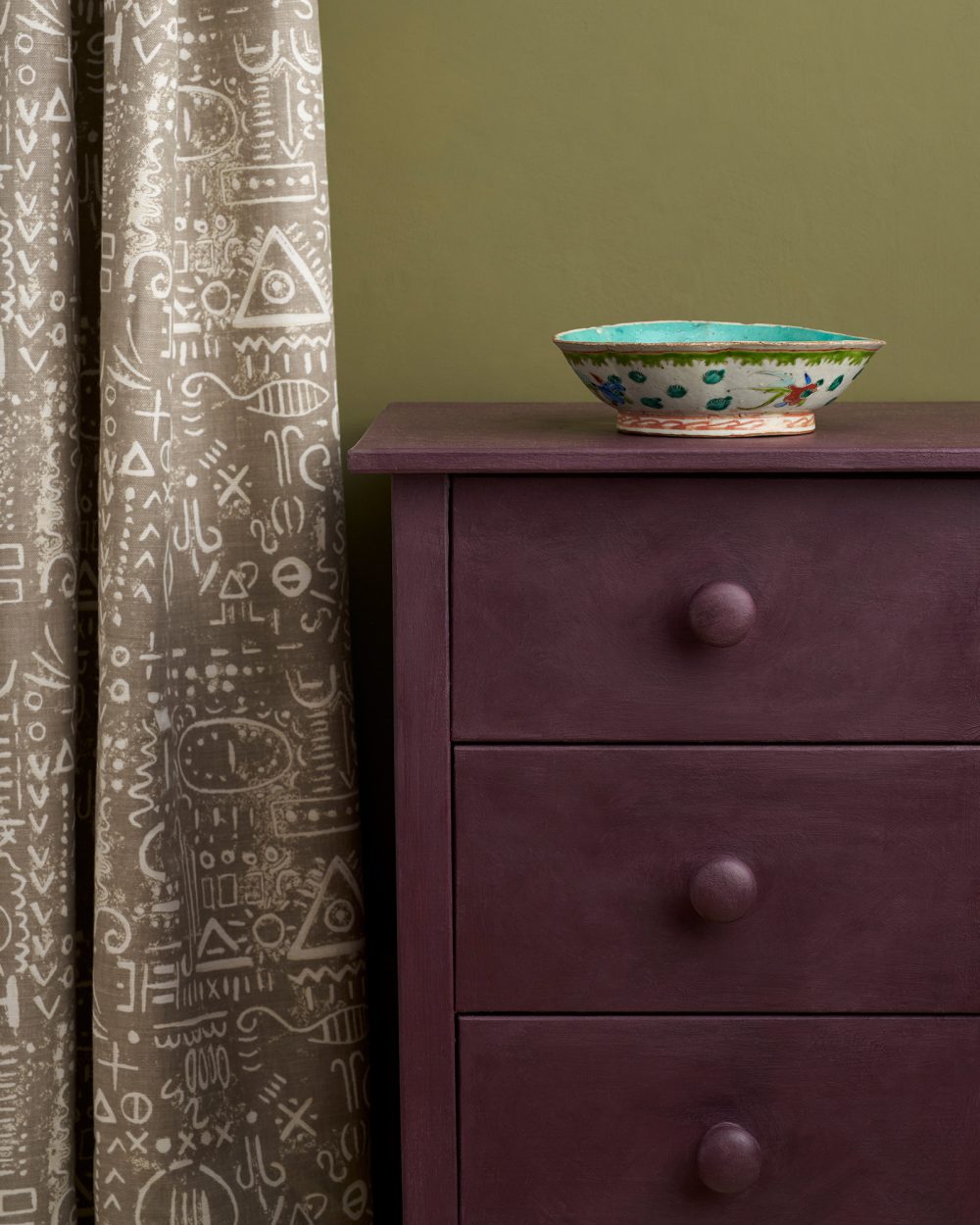Annie Sloan chalk paint tyrian plum vopsea pentru mobila