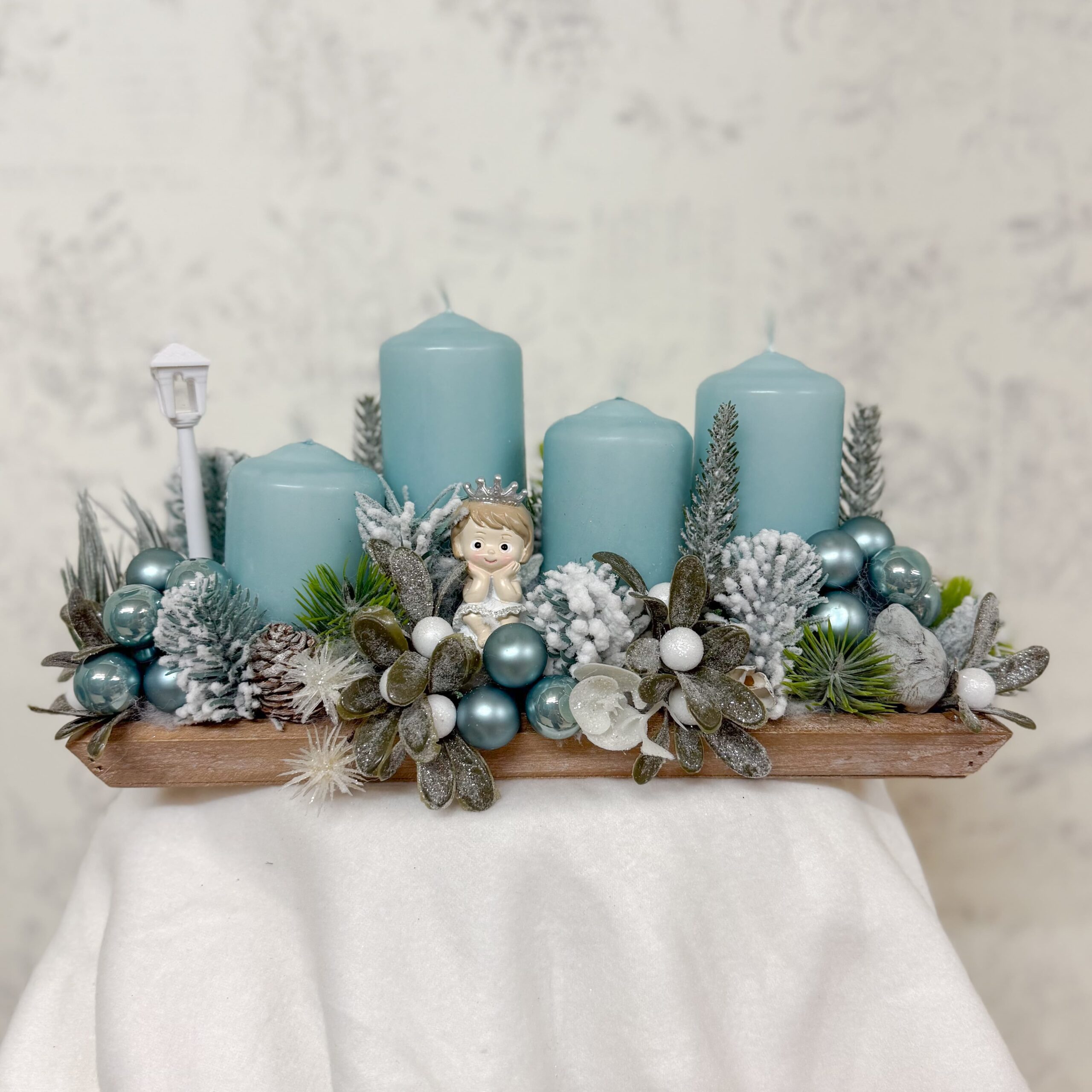 aranjament de Crăciun de advent albastru